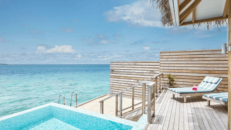 Dolphin Ocean Villa with Pool